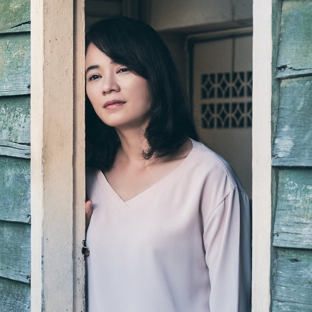 Dương Nhạn Nhạn phim Mưa Nhiệt Đới Wet Season) năm 2019. Phim kể về một nữ giáo viên tiếng Trung bị vô sinh. Cô nhìn cuộc sống, công việc một cách xám xịt. Chỉ đến khi gặp được một học sinh, cái nhìn của cô về cuộc đời mới thay đổi.