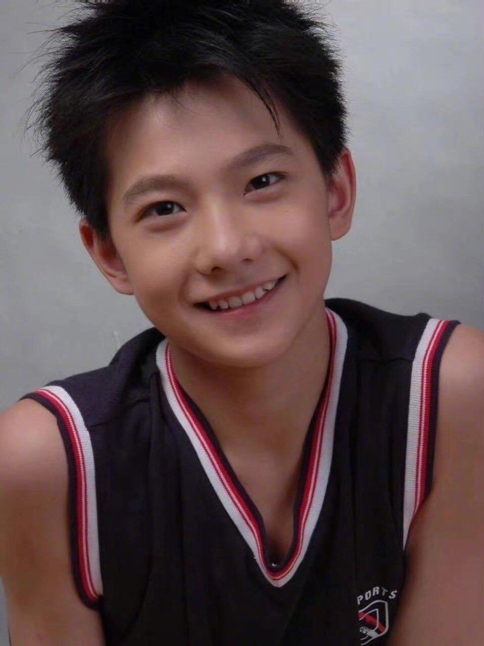 Vẻ đẹp xịn sò từ trong trứng nước mang tên Dương Dương.