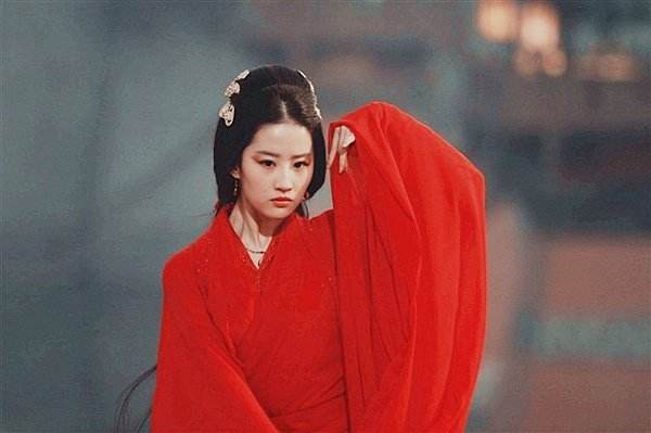 Lưu Diệc Phi giờ là nữ diễn viên hạng A Cbiz, có sự nghiệp phát triển. Lưu Diệc Phi giờ là nữ diễn viên hạng A Cbiz, có sự nghiệp phát triển.