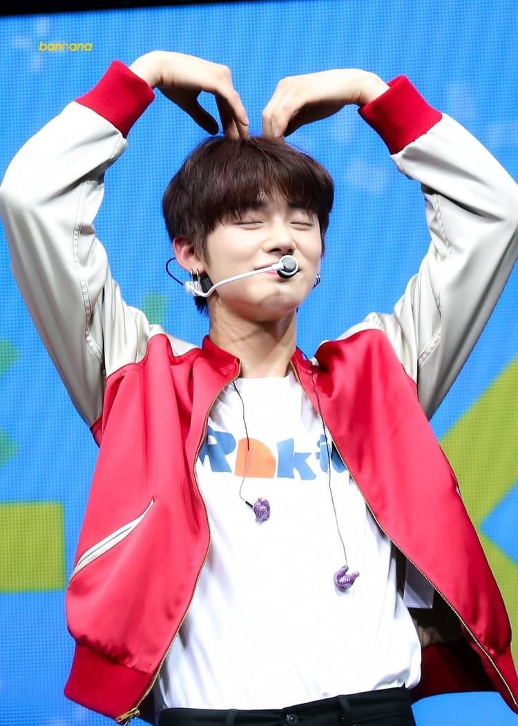 Theo Yeonjun (TXT), tình yêu lý tưởng không chỉ dành cho một người, nó dành cho bất cứ ai bạn yêu thương, từ cha mẹ, bạn bè cho đến những người quan trọng khác.