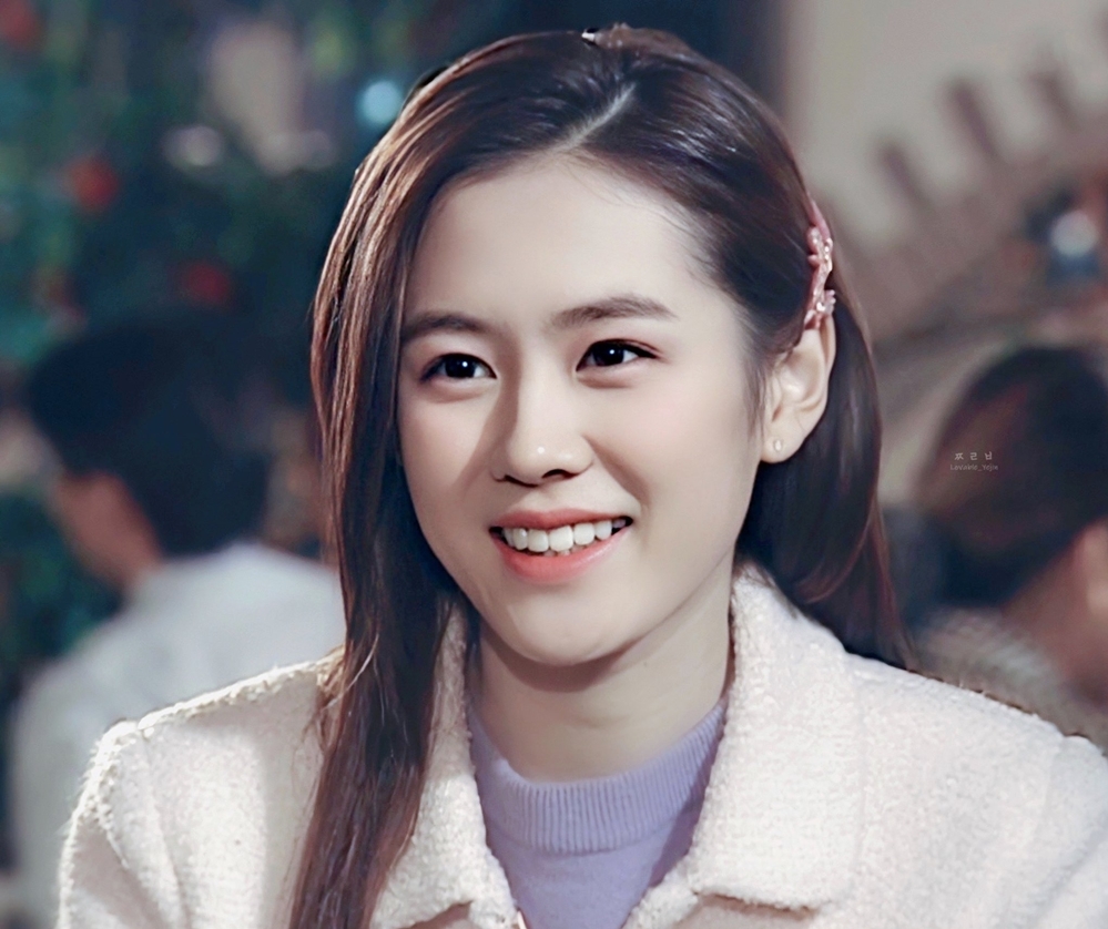 Khi mới ra mắt, Son Ye Jin xinh đẹp, ngây thơ.