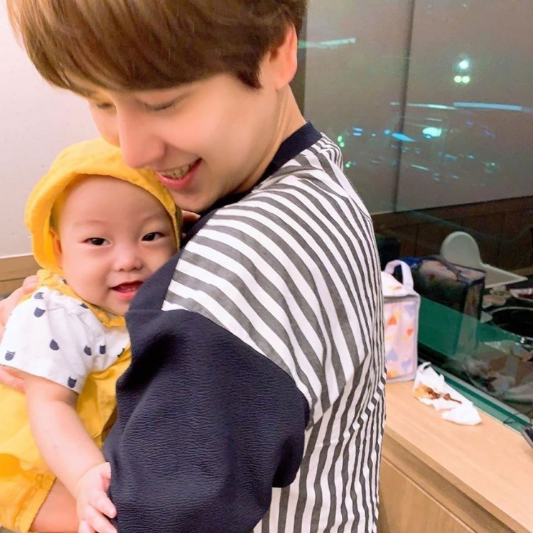 Nếu vậy thì Kyuhyun sau này nhất định sẽ trở thành một 'ông bố quốc dân' trong mắt các con!