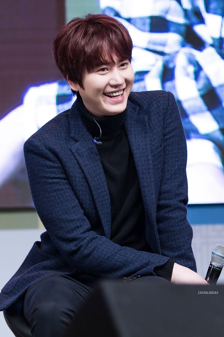 Các fan rất thương sau khi nghe chia sẻ của Kyuhyun. Để được danh xưng 'thông minh nhất Super Junior', anh ấy đã phải chịu đựng áp lực khá nhiều khi còn trẻ.
