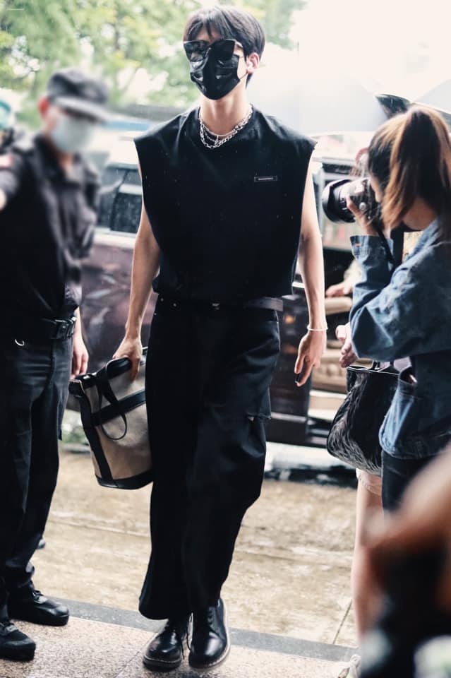 Cây đen thì ngầu