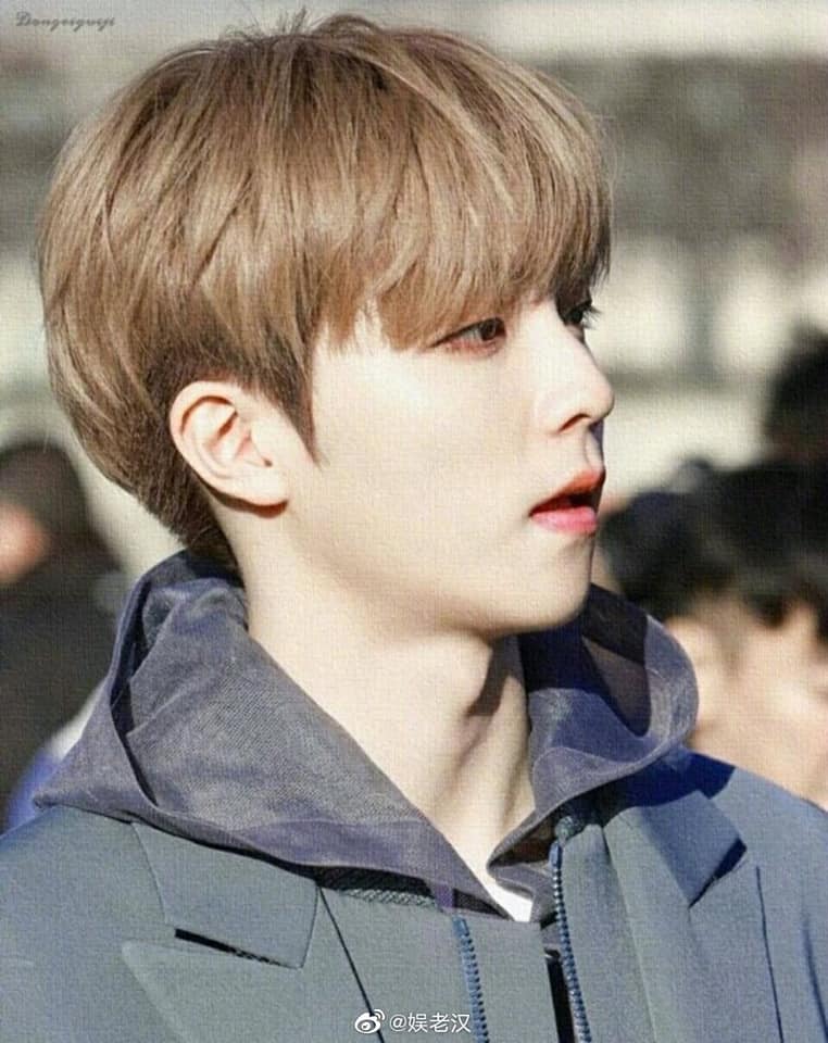 Với visual của Trần Lập Nông thì 7 màu tóc đều đẹp chứ đừng nói đến màu vàng tôn da như thế này.