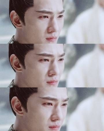 Cảnh khóc của Thái tử Thiên Tộc Dạ Hoa trong Tam Sinh Tam Thế Thập Lý Đào Hoa. Khi khóc, Dương Dương không có biểu cảm quằn quại mà chỉ nhẹ nhàng cau mặt, nước mắt cứ thế tuôn rơi.