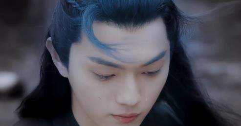 Khi diễn cảnh khóc này, Hứa Khải khiến người xem kinh ngạc bởi thật khó khi có nam diễn viên có thể 'nhả nước mắt' như nhả ngọc như vậy.