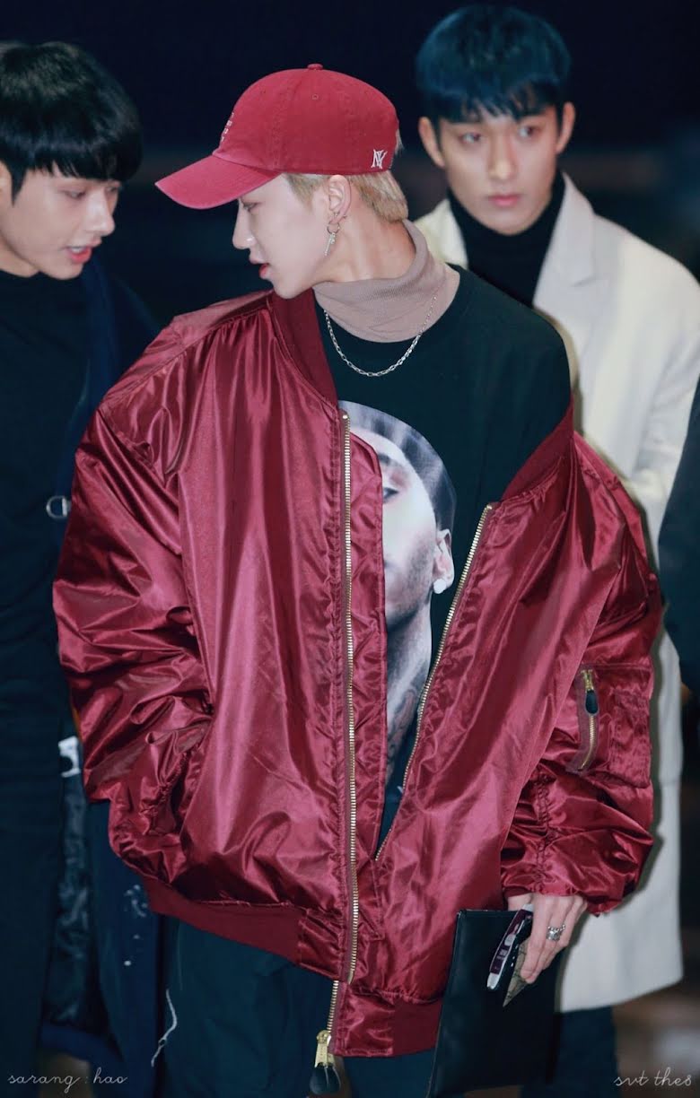 Những lần SEVENTEEN hóa 'chúa tể visual, chiến thần nhan sắc' nhờ mặc màu đỏ - Ảnh 30 Những lần SEVENTEEN hóa 'chúa tể visual, chiến thần nhan sắc' nhờ mặc màu đỏ - Ảnh 30