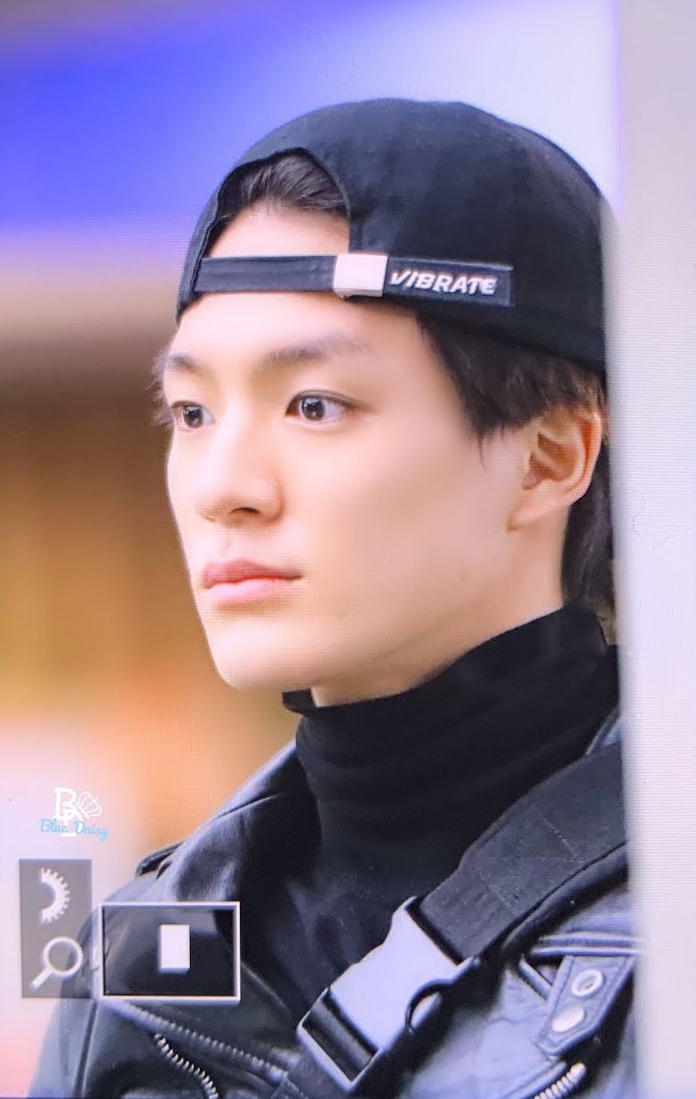 7 idol nam sở hữu hàng mi đẹp nhất Kpop khiến mọi cô gái ghen tị - Ảnh 11 7 idol nam sở hữu hàng mi đẹp nhất Kpop khiến mọi cô gái ghen tị - Ảnh 11