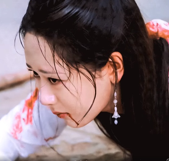 Một trong những cảnh phim làm tốn nước mắt khán giả của Dương Tử.