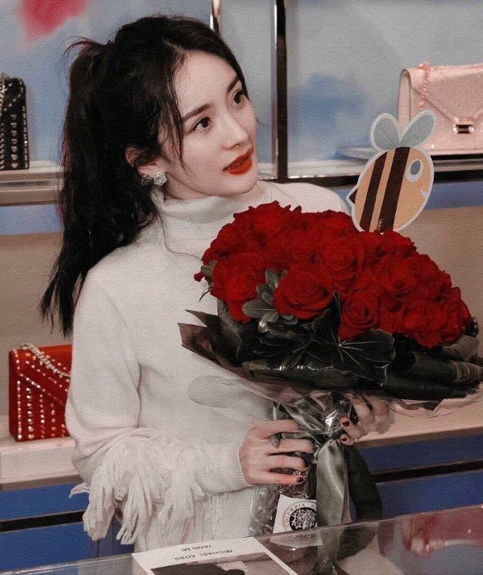 Khi Dương Mịch ngỏ lời, nội tâm fan gào thét: 'Ngàn lần đồng ý!'.