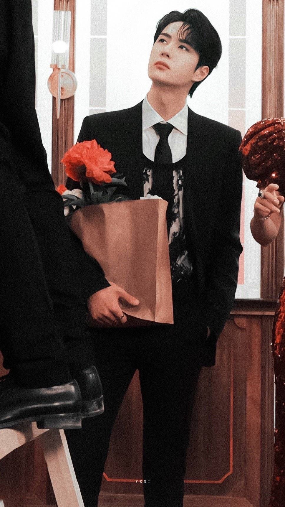 Một chút lạnh lùng, một chút cao ngạo, một chút ấm áp và nhiều chút đẹp trai tạo thành Vương Nhất Bác.