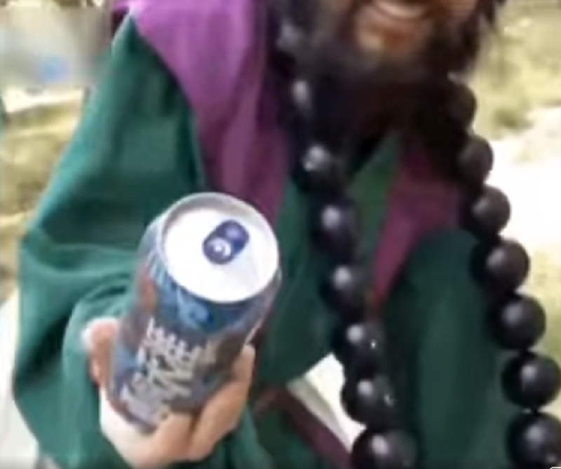 Hóa ra trong hành tình đi Tây Thiên vất vả, thầy trò Đường Tăng luôn thủ sẵn nước tăng lực như thế này.