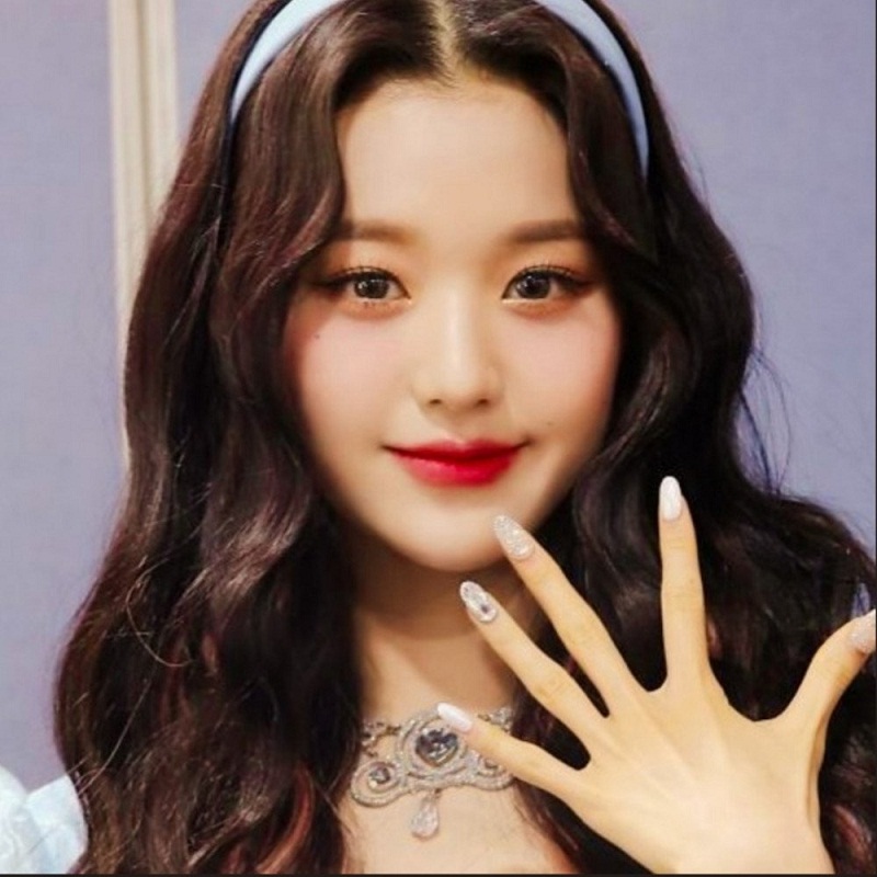 Visual của Jang Wonyoung khiến cô xứng đáng được chọn là bias của IZ * ONE .