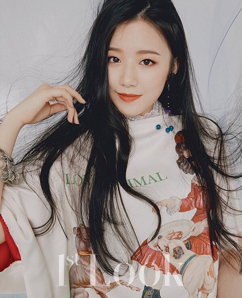 IU, Tzuyu (TWICE) lọt top 25 mỹ nhân có gương mặt đẹp nhất Kpop nhưng vẫn chưa đỉnh bằng BLACKPINK - Ảnh 1 IU, Tzuyu (TWICE) lọt top 25 mỹ nhân có gương mặt đẹp nhất Kpop nhưng vẫn chưa đỉnh bằng BLACKPINK - Ảnh 1