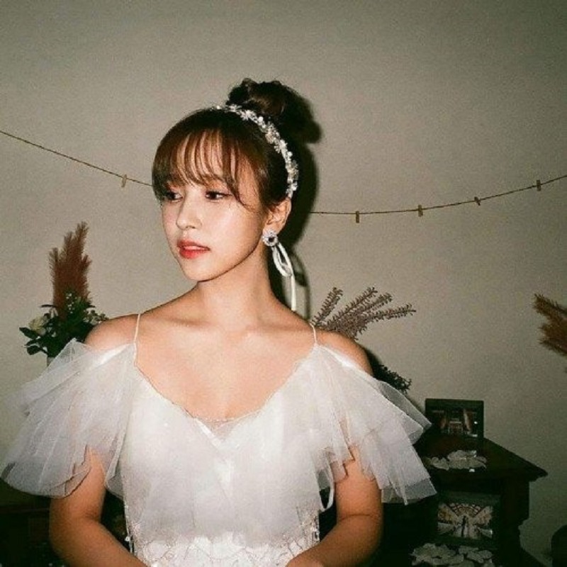 8 mỹ nhân Kbiz búi tóc cao: Irene (Red Velvet) đẹp lạ, Jennie (BLACKPINK) hack tuổi thần sầu 5