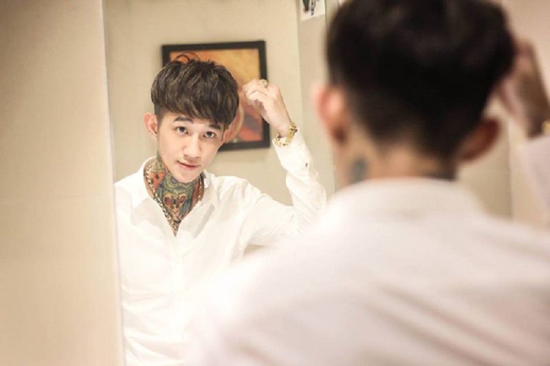 'Hoàng tử Gió' là ai mà từng khiến giới trẻ Hà Thành ngưỡng mộ? - Ảnh 2 'Hoàng tử Gió' là ai mà từng khiến giới trẻ Hà Thành ngưỡng mộ? - Ảnh 2