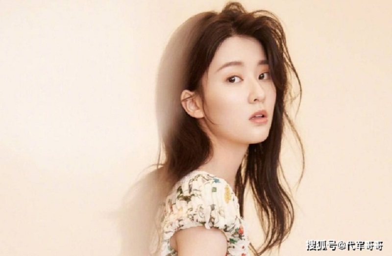 8 sao Hoa ngữ diễn mắt vô hồn: Nhất Bác, Hứa Khải đẹp mà đơ, Angela Baby chắc suất nhưng ngạc nhiên nhất là Lệ Dĩnh - Ảnh 4 8 sao Hoa ngữ diễn mắt vô hồn: Nhất Bác, Hứa Khải đẹp mà đơ, Angela Baby chắc suất nhưng ngạc nhiên nhất là Lệ Dĩnh - Ảnh 4