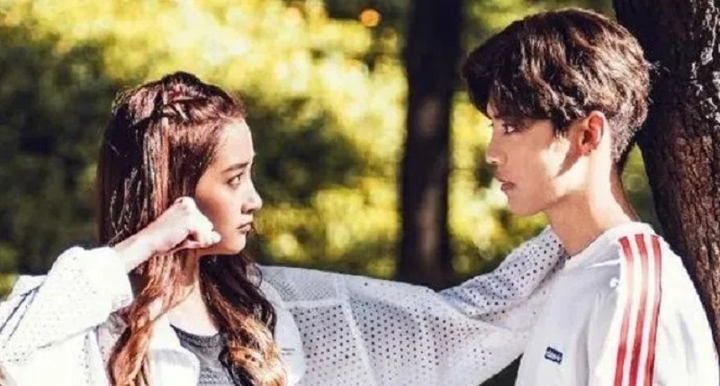 Khi bị giục kết hôn với Lộc Hàm, Quan Hiểu Đồng chỉ đáp vỏn vẹn 4 chữ - Ảnh 3 Khi bị giục kết hôn với Lộc Hàm, Quan Hiểu Đồng chỉ đáp vỏn vẹn 4 chữ - Ảnh 3