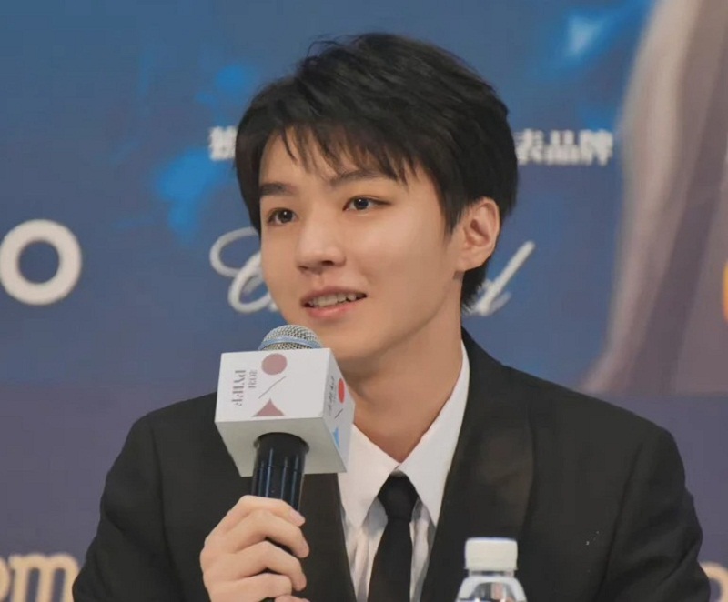 Vương Tuấn Khải có màn trả lời phỏng vấn khiến Cnet bội phục: Em bé TFBoys lớn thật rồi! - Ảnh 3 Vương Tuấn Khải có màn trả lời phỏng vấn khiến Cnet bội phục: Em bé TFBoys lớn thật rồi! - Ảnh 3
