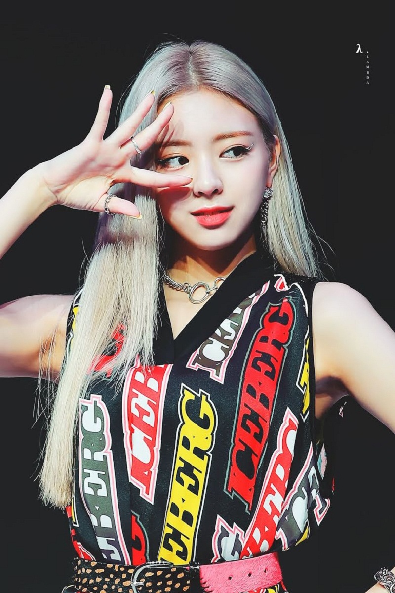 10 nữ idol Kpop sở hữu mặt mộc đẹp nhất xứ Hàn 5 10 nữ idol Kpop sở hữu mặt mộc đẹp nhất xứ Hàn 5