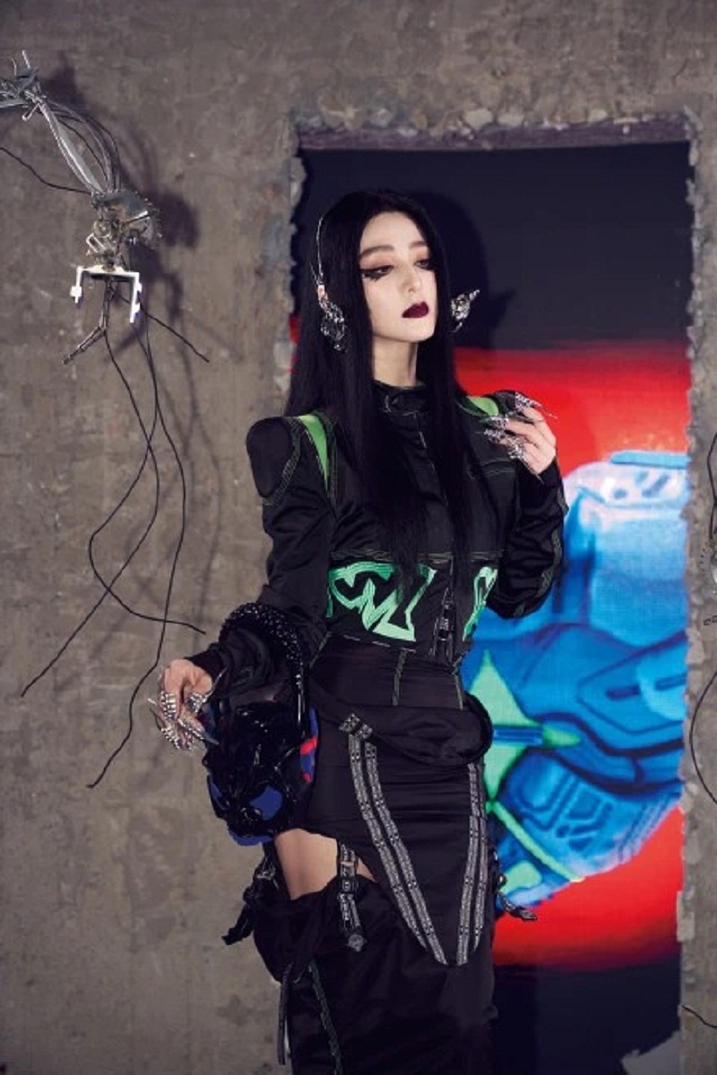 Phạm Băng Băng hóa phù thủy hăc ám đêm Halloween - Ảnh 1 Phạm Băng Băng hóa phù thủy hăc ám đêm Halloween - Ảnh 1