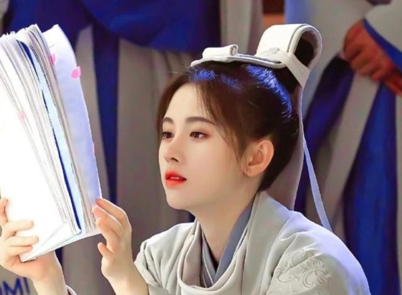 Bóc trần chi tiết cải nam trang giả trân mà 99% sao Hoa ngữ đều dính - Ảnh 1