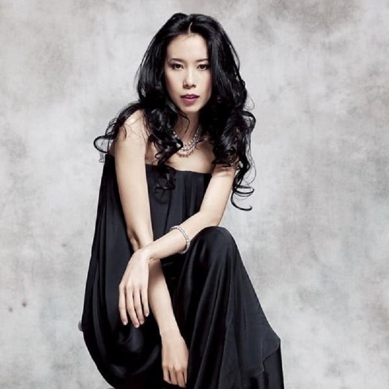 Dàn mỹ nhân thông minh bậc nhất Cbiz: Người song bằng đại học, kẻ 'bắn' 5 thứ tiếng như gió - Ảnh 3 Dàn mỹ nhân thông minh bậc nhất Cbiz: Người song bằng đại học, kẻ 'bắn' 5 thứ tiếng như gió - Ảnh 3