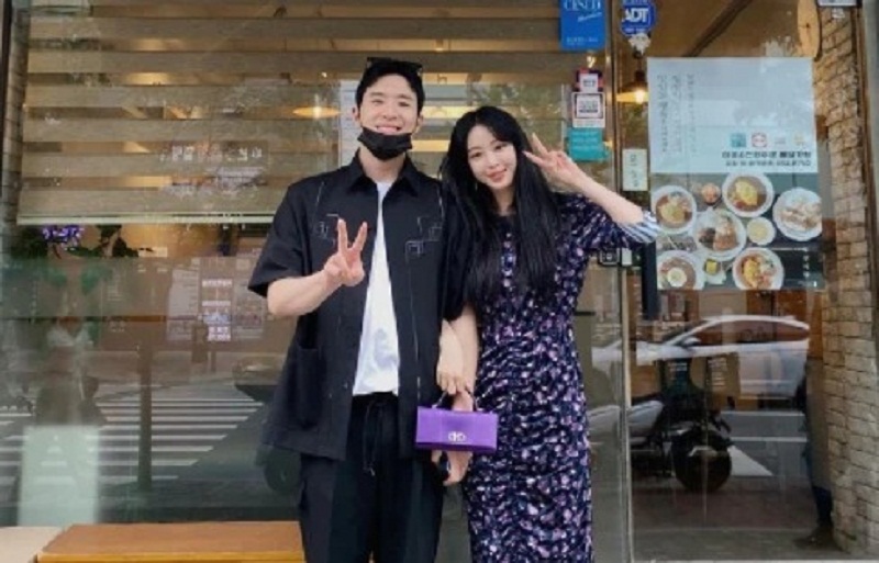 4 hỉ sự đình đám nhất Kbiz năm 2021: Hyun Bin - Son Ye Jin gây chấn động, Park Shin Hye khiến fan mừng phát khóc - Ảnh 4 4 hỉ sự đình đám nhất Kbiz năm 2021: Hyun Bin - Son Ye Jin gây chấn động, Park Shin Hye khiến fan mừng phát khóc - Ảnh 4