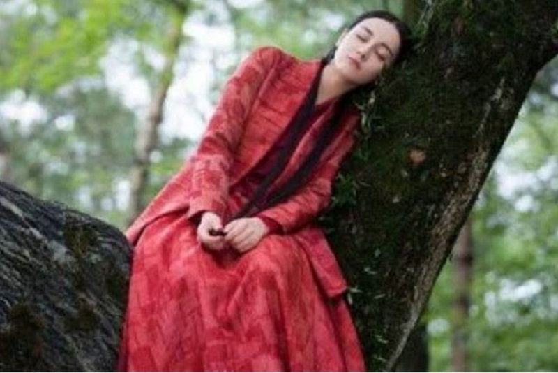 9 nữ thần Cbiz say giấc trên phim: Dương Mịch, Lệ Dĩnh đẹp thần sầu vẫn không xuất sắc bằng trùm cuối 7