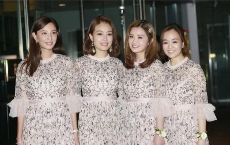 Điểm mặt những bộ váy phù dâu xấu - đẹp của sao Hoa ngữ: Angela Baby sắm váy hàng chợ, Đường Nghệ Hân được khen nức nở 10