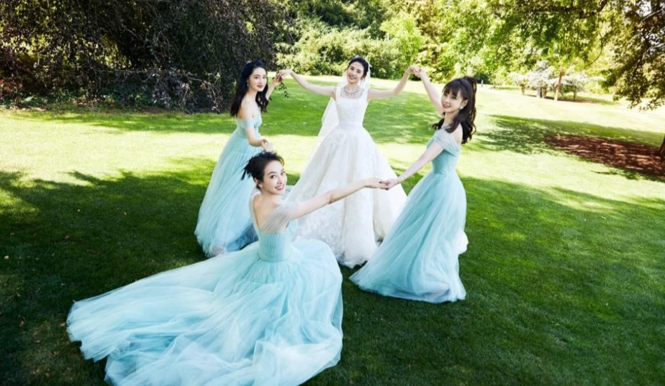 Điểm mặt những bộ váy phù dâu xấu - đẹp của sao Hoa ngữ: Angela Baby sắm váy hàng chợ, Đường Nghệ Hân được khen nức nở 20