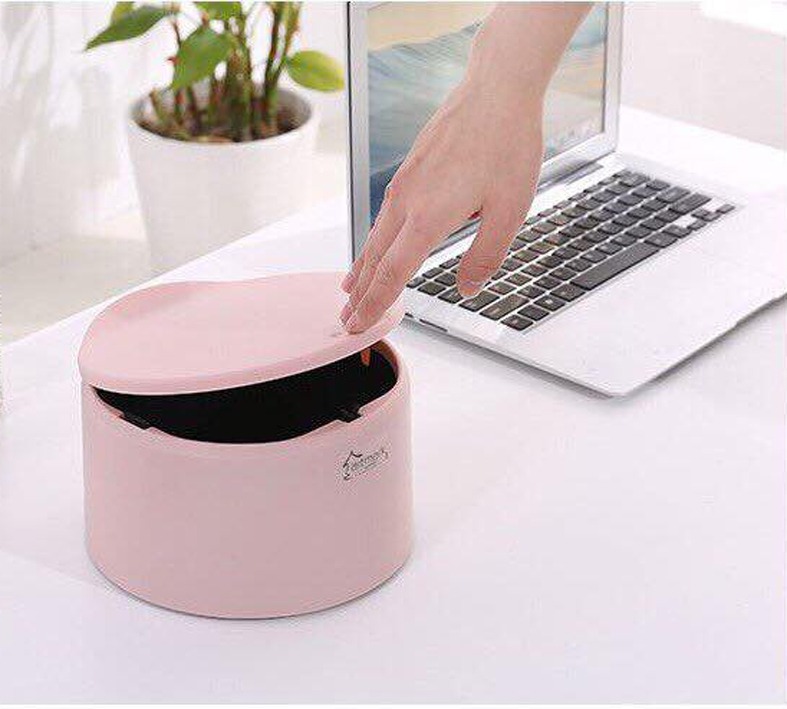 Thùng rác sẽ làm giảm sinh khí của bàn học, bàn làm việc.