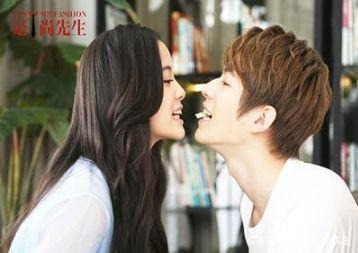 Những nụ hôn 'em chưa 18' của sao Hoa ngữ: Người khóc tận 3 tiếng, kẻ xấu hổ bừng mặt - Ảnh 8 Những nụ hôn 'em chưa 18' của sao Hoa ngữ: Người khóc tận 3 tiếng, kẻ xấu hổ bừng mặt - Ảnh 8