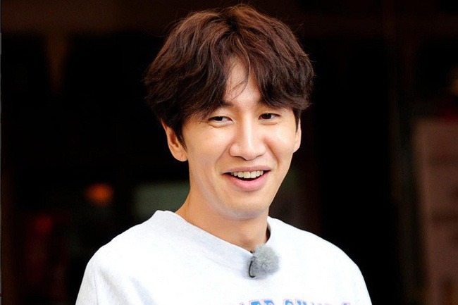 Lee Kwang Soo hóa thân 'Tiểu Bắc' Dịch Dương Thiên Tỉ khiến fan 'cười banh nóc nhà' 1