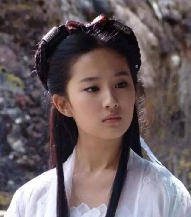 Vai diễn Tiểu Long Nữ trở thành kinh điển của Lưu Diệc Phi.