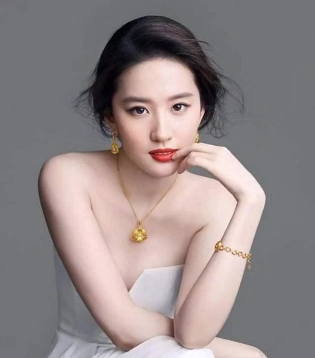 Vẻ đẹp như thần tiên của Lưu Diệc Phi.