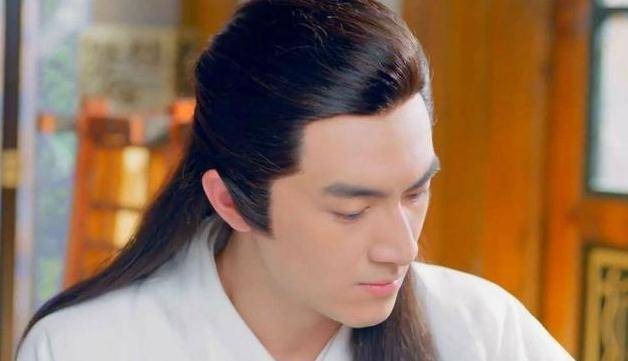 Bằng chứng cho thấy Lâm Canh Tân là đệ nhất keo kiệt của Cbiz - Ảnh 3 Bằng chứng cho thấy Lâm Canh Tân là đệ nhất keo kiệt của Cbiz - Ảnh 3