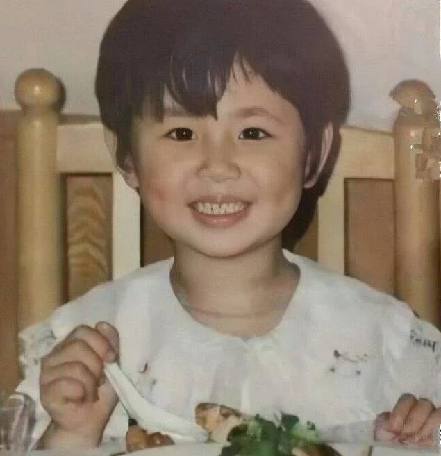 Nét đáng yêu của Dương Tử khi còn nhỏ.