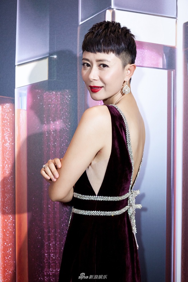 Công chúa kiêu ngạo nhất Hoàn Châu Cách Cách tái xuất sau nhiều năm ở ẩn - Ảnh 2