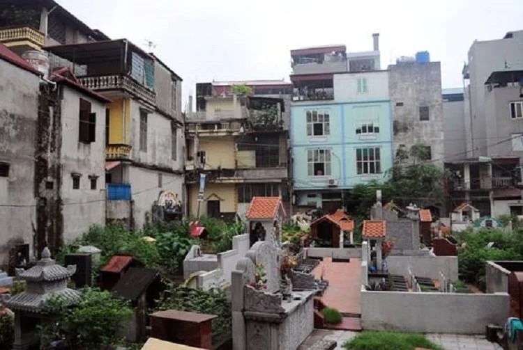 Những ngôi nhà gần nghĩa địa cũng có vị trí không tốt.