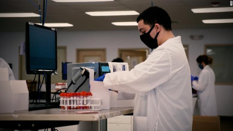 Phát hiện mới về 'Omicron tàng hình': Lây nhanh, gây bệnh nặng, kháng được vaccine! - Ảnh 2 Phát hiện mới về 'Omicron tàng hình': Lây nhanh, gây bệnh nặng, kháng được vaccine! - Ảnh 2