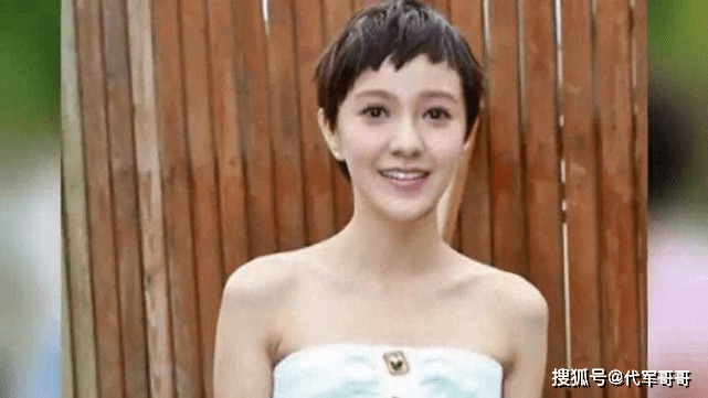 MC quốc dân Yoo Jae Suk lọt top 8 ngôi sao 'mở bát' thị phi cho Cbiz năm 2022 - Ảnh 8 MC quốc dân Yoo Jae Suk lọt top 8 ngôi sao 'mở bát' thị phi cho Cbiz năm 2022 - Ảnh 8