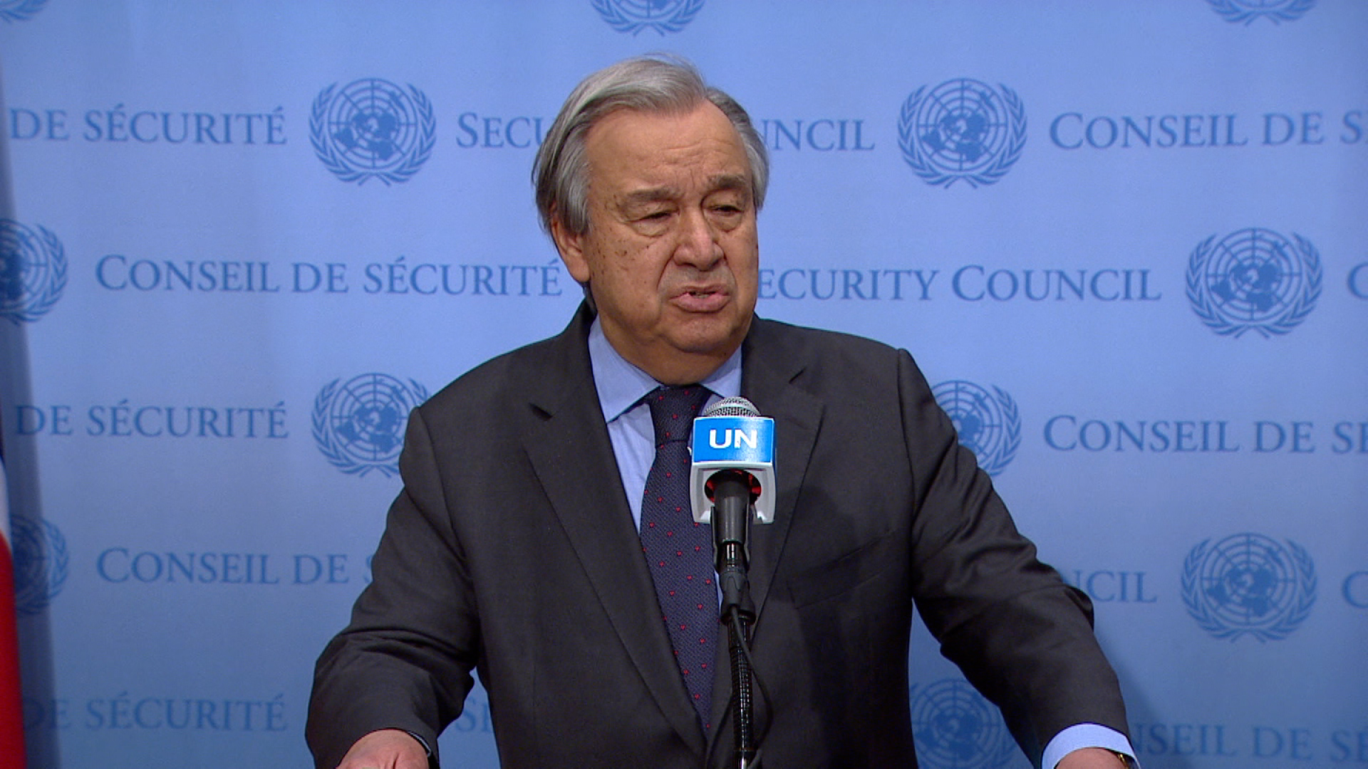 Tổng thư ký LHQ Antonio Guterres kêu gọi Nga rút quân. Ảnh: CNN Tổng thư ký LHQ Antonio Guterres kêu gọi Nga rút quân. Ảnh: CNN