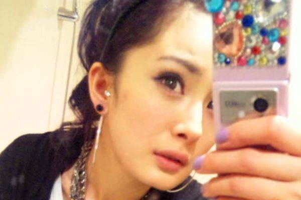 Đây chính là trend chụp ảnh selfie khoảng chục năm trước. Đây chính là trend chụp ảnh selfie khoảng chục năm trước.