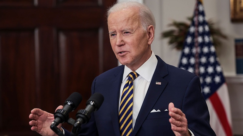Tổng thống Joe Biden tuyên bố cấm nhập khẩu xăng dầu từ Nga. Ảnh: CNN Tổng thống Joe Biden tuyên bố cấm nhập khẩu xăng dầu từ Nga. Ảnh: CNN