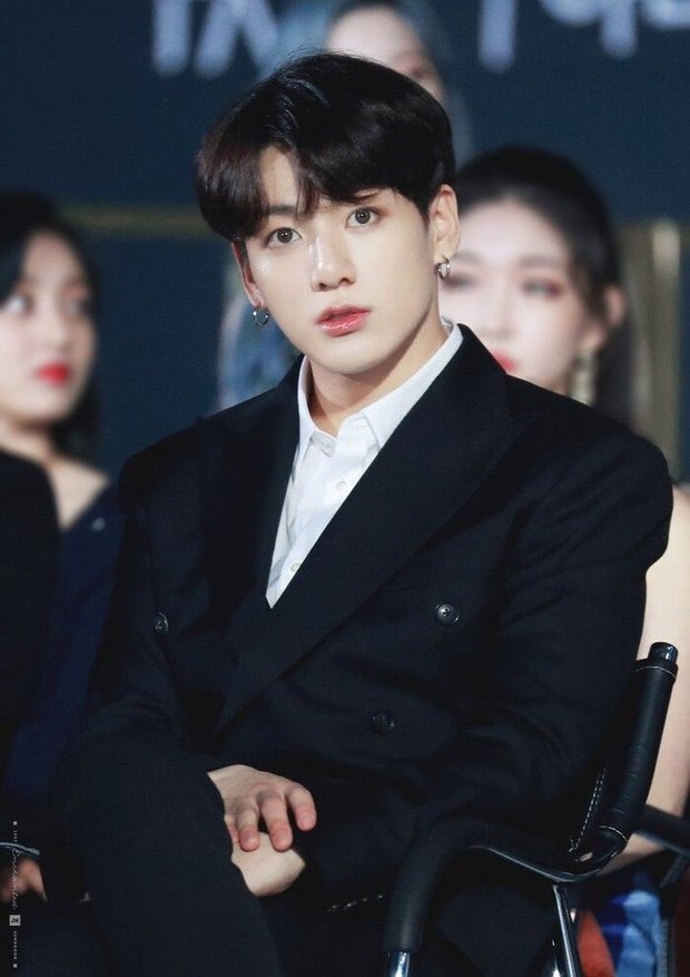 Knet bức xúc khi Jungkook (BTS) bị xâm phạm đời tư Knet bức xúc khi Jungkook (BTS) bị xâm phạm đời tư