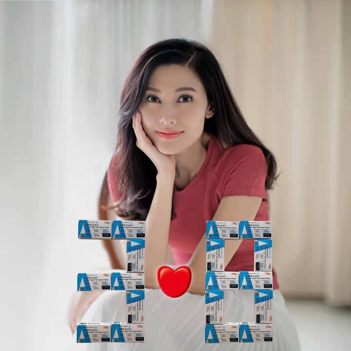 Những bức ảnh mà Lý Gia Hân đăng tải trước đó đều rất lung linh.