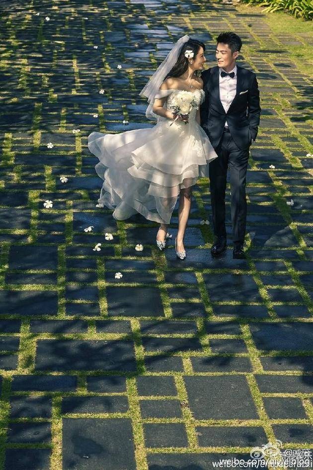 Lâm Tâm Như và Hoắc Kiến Hoa kết hôn năm 2016. Đến nay, họ đã có một cô con gái và cuộc sống vô cùng viên mãn. Mới đây, còn có tin đồn hai vợ chồng chuẩn bị sinh thêm con. Tuy nhiên, CDM nhanh chóng xác minh được những bức ảnh được tung ra là ảnh cũ, việc Lâm Tâm Như mang thai không có thật.