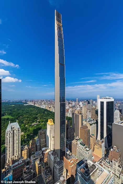 Cận cảnh tòa nhà chọc trời 'gầy nhất' thế giới nằm giữa đường chân trời New York 4